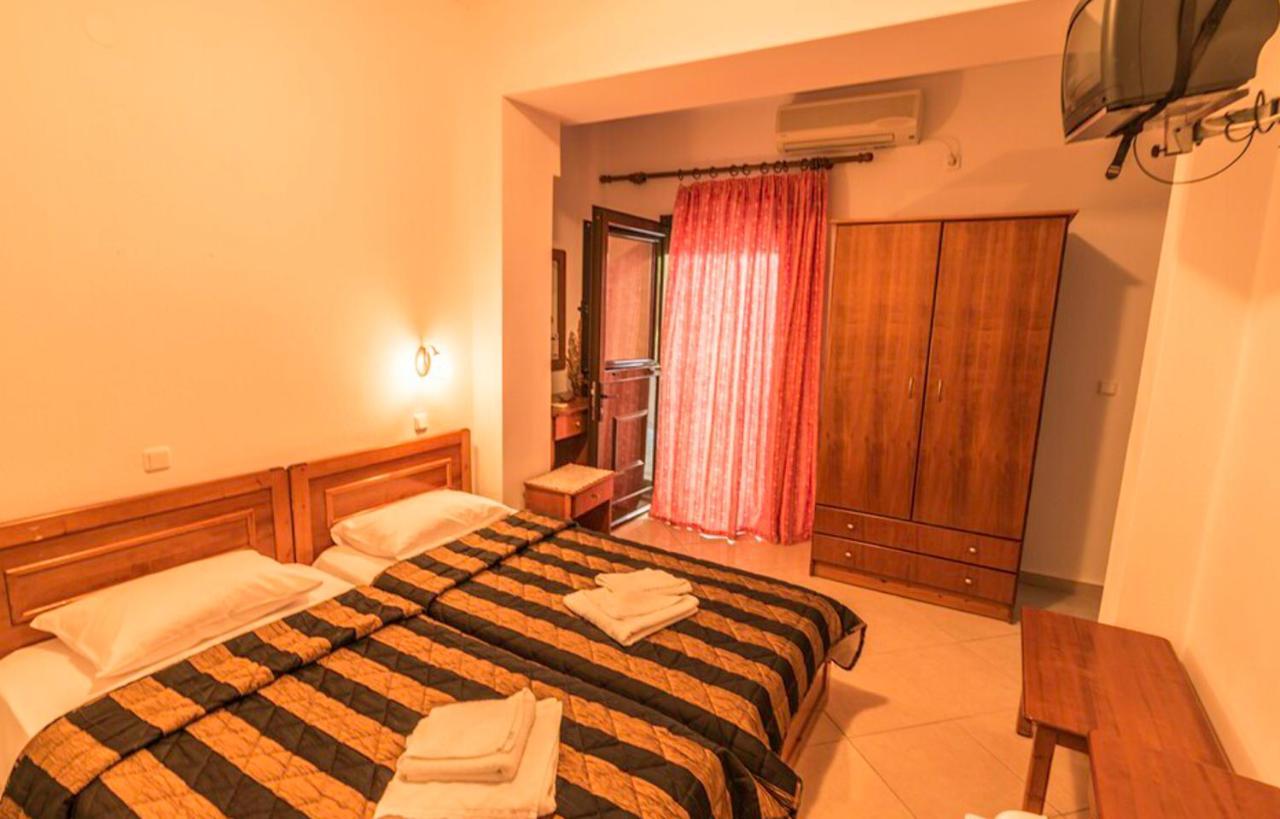 Delfini Hotel สกาลา โปเตมิอัส ภายนอก รูปภาพ