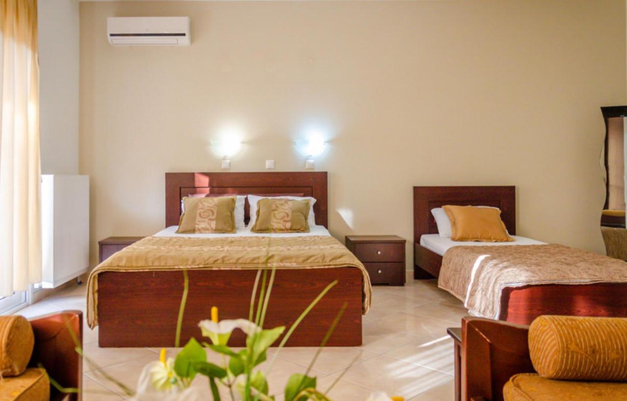 Delfini Hotel สกาลา โปเตมิอัส ภายนอก รูปภาพ