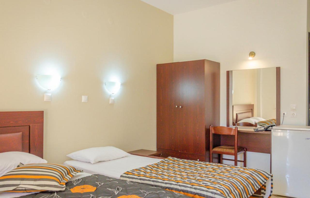 Delfini Hotel สกาลา โปเตมิอัส ภายนอก รูปภาพ