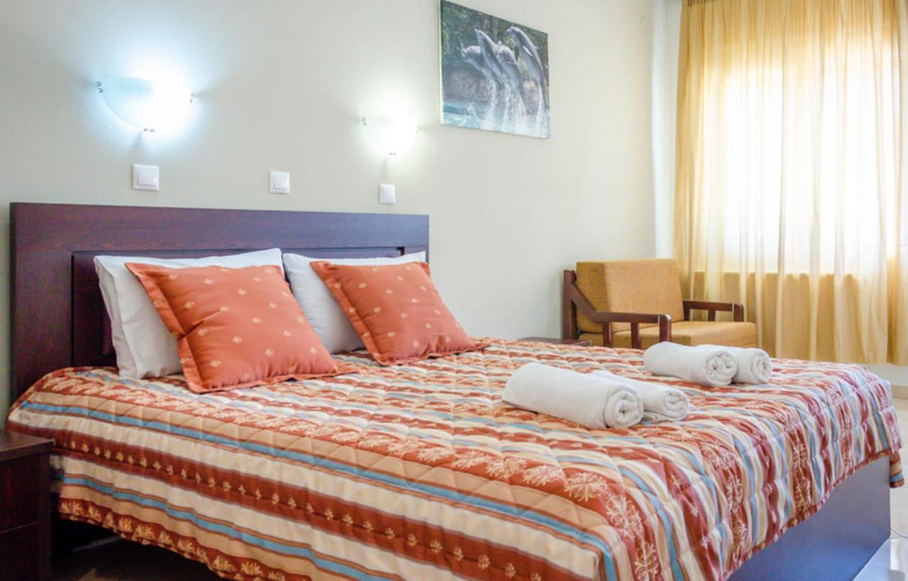 Delfini Hotel สกาลา โปเตมิอัส ภายนอก รูปภาพ