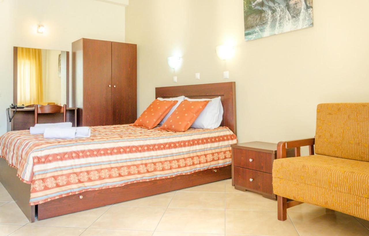 Delfini Hotel สกาลา โปเตมิอัส ภายนอก รูปภาพ
