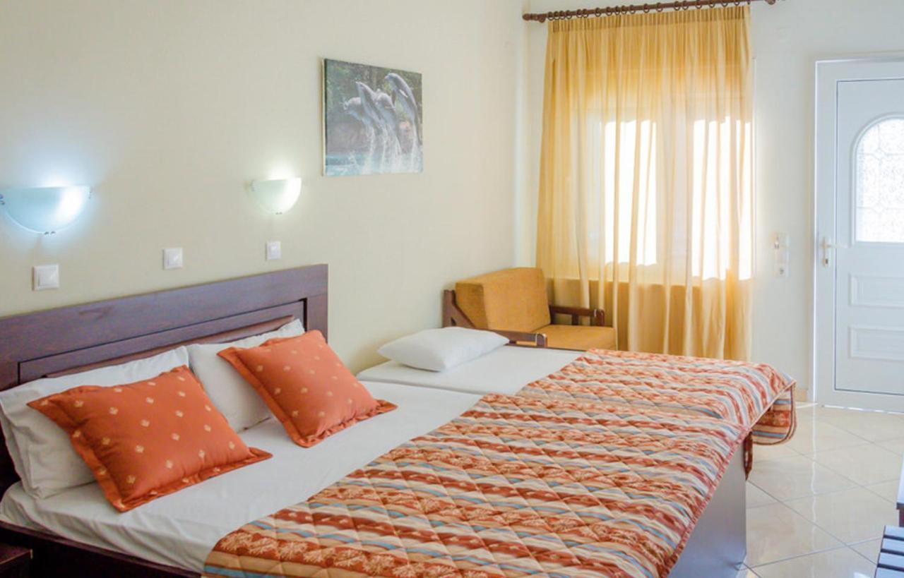 Delfini Hotel สกาลา โปเตมิอัส ภายนอก รูปภาพ