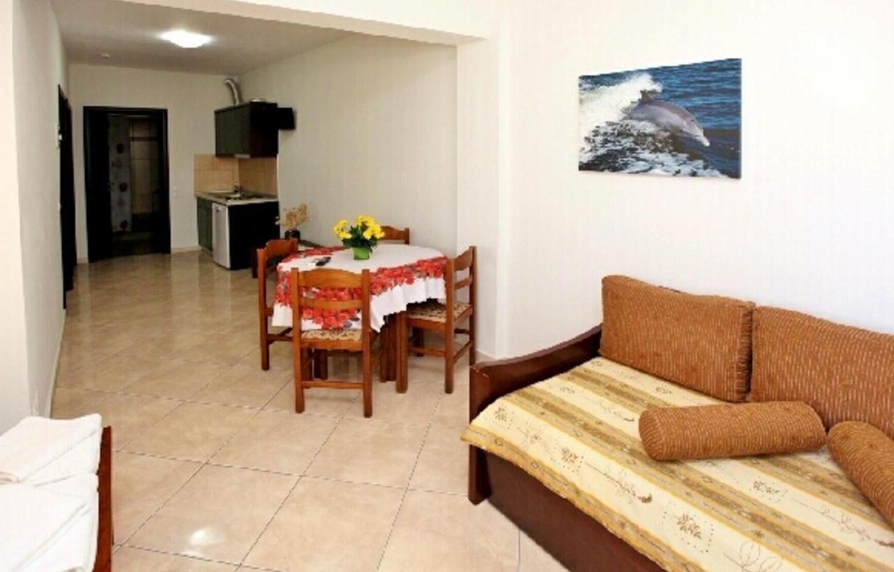 Delfini Hotel สกาลา โปเตมิอัส ภายนอก รูปภาพ